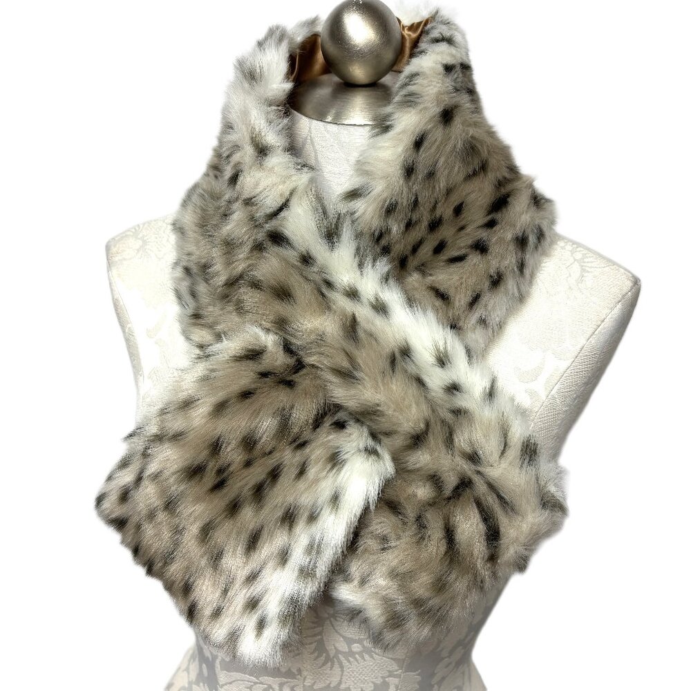 DENNIS BASSO Lynx Print Faux Fur Scarf Wrap
